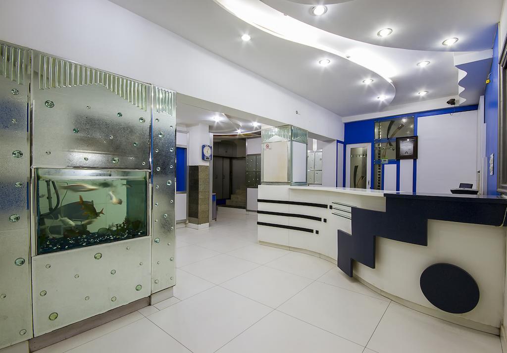 Hotel Kwality New Delhi Exterior photo