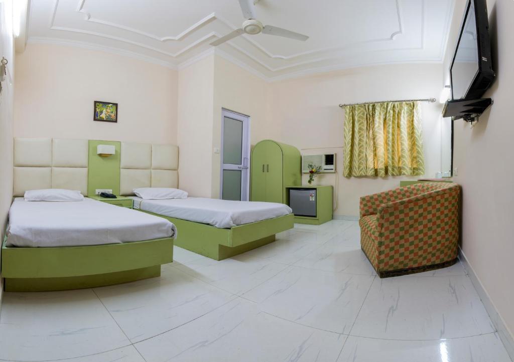 Hotel Kwality New Delhi Exterior photo